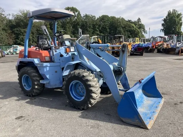 Xúc lật mini No.224 - 2
