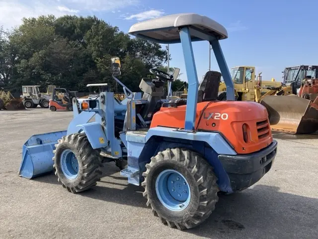 Xúc lật mini No.224 - 4