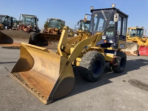 Xúc lật mini No.256