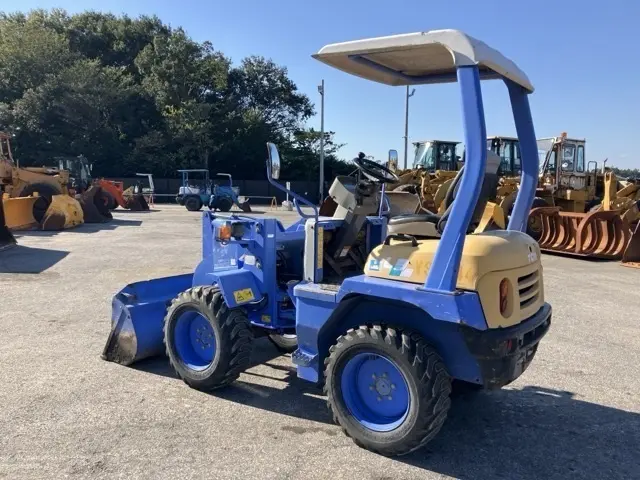 Xúc lật mini No.260 - 4