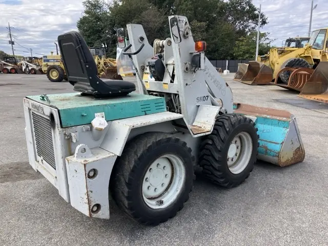 Xúc lật mini No.311 - 3