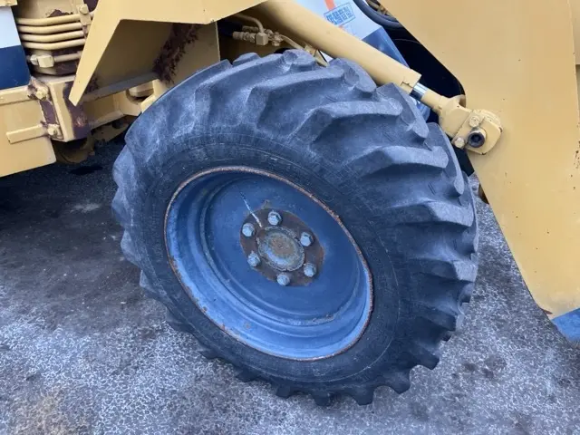 Xúc lật mini No.41 - 11