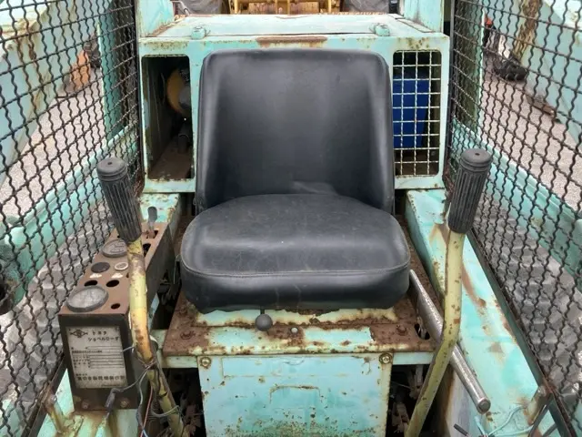Xúc lật mini No.47 - 11