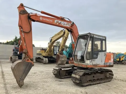 EXCAVATOR