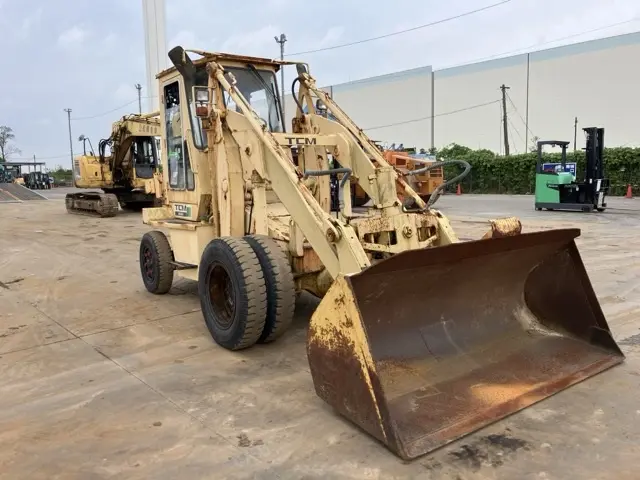 Máy xúc lật No.50015 - 2