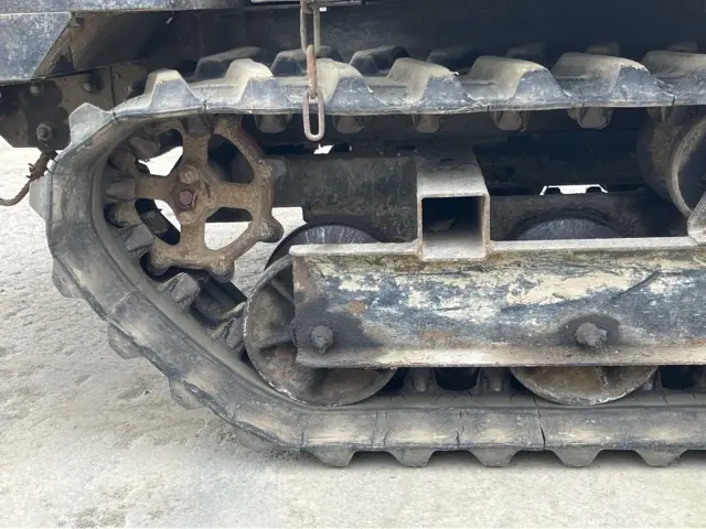 CRAWLER CARRIER No.61 - 9