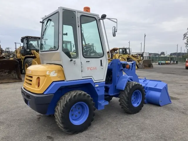 Xúc lật mini No.65 - 3