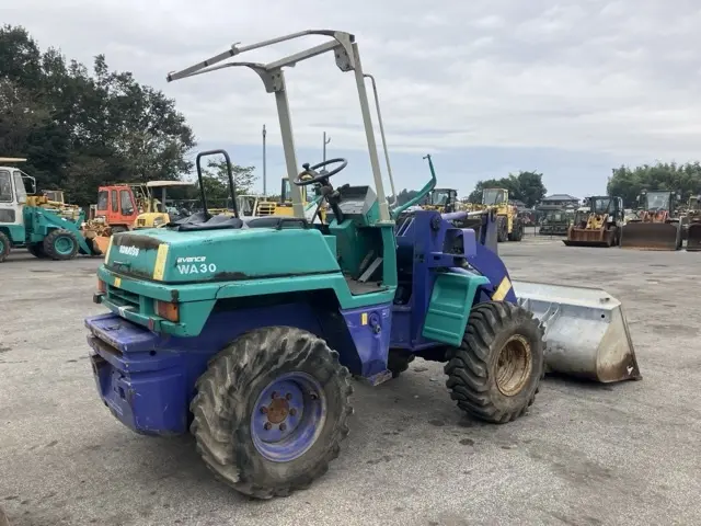Xúc lật mini No.67 - 3