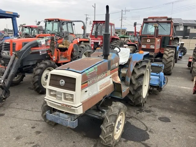 Máy kéo No.2025