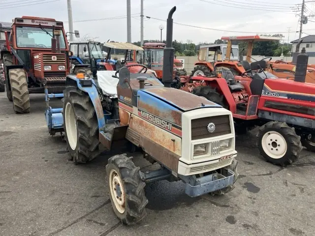 Máy kéo No.2025 - 2