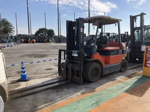 Xe nâng điện No.5806