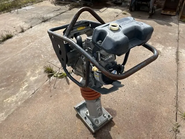 Máy đầm No.63822 - 4